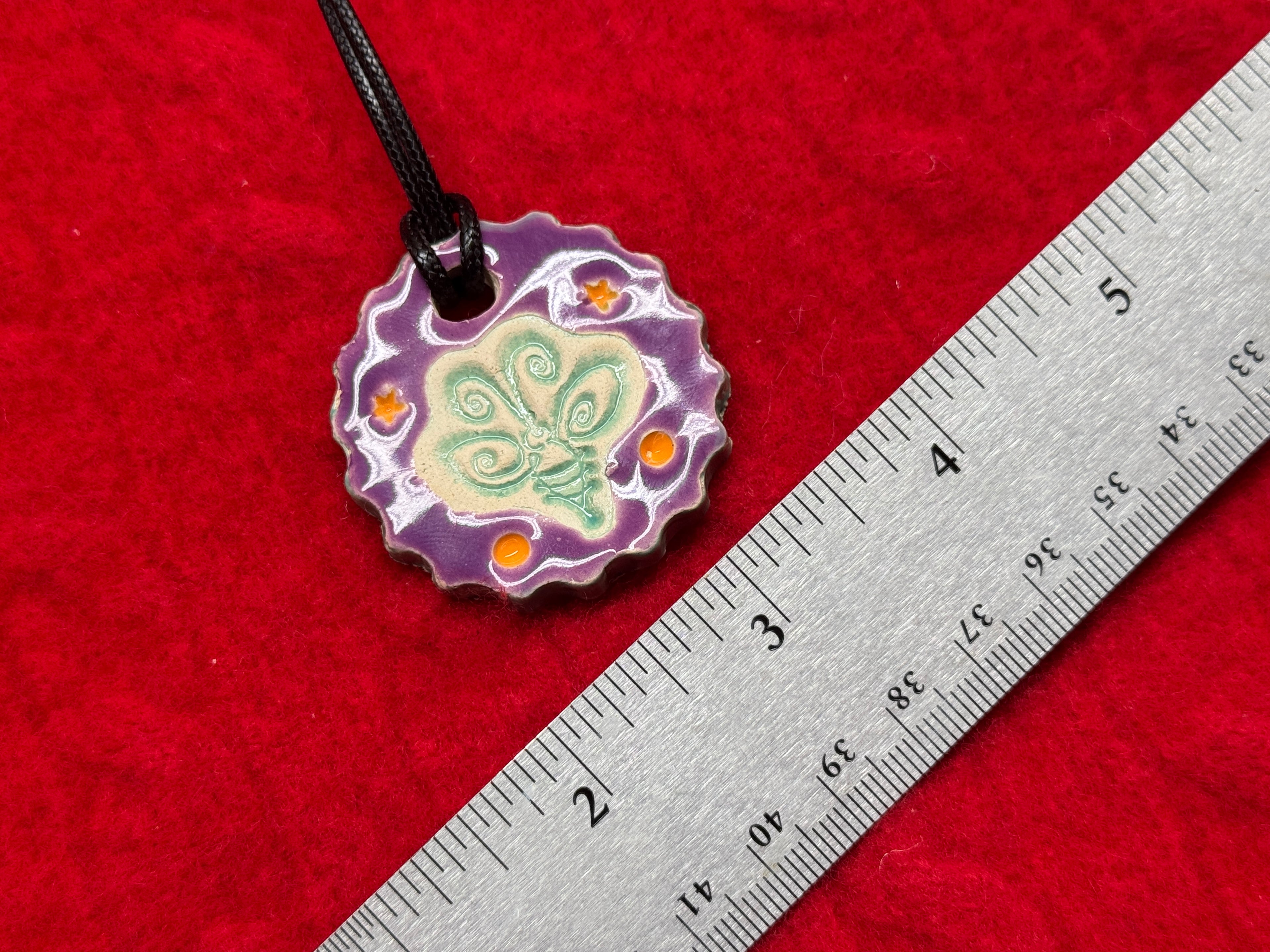 bee necklace - multicolor
