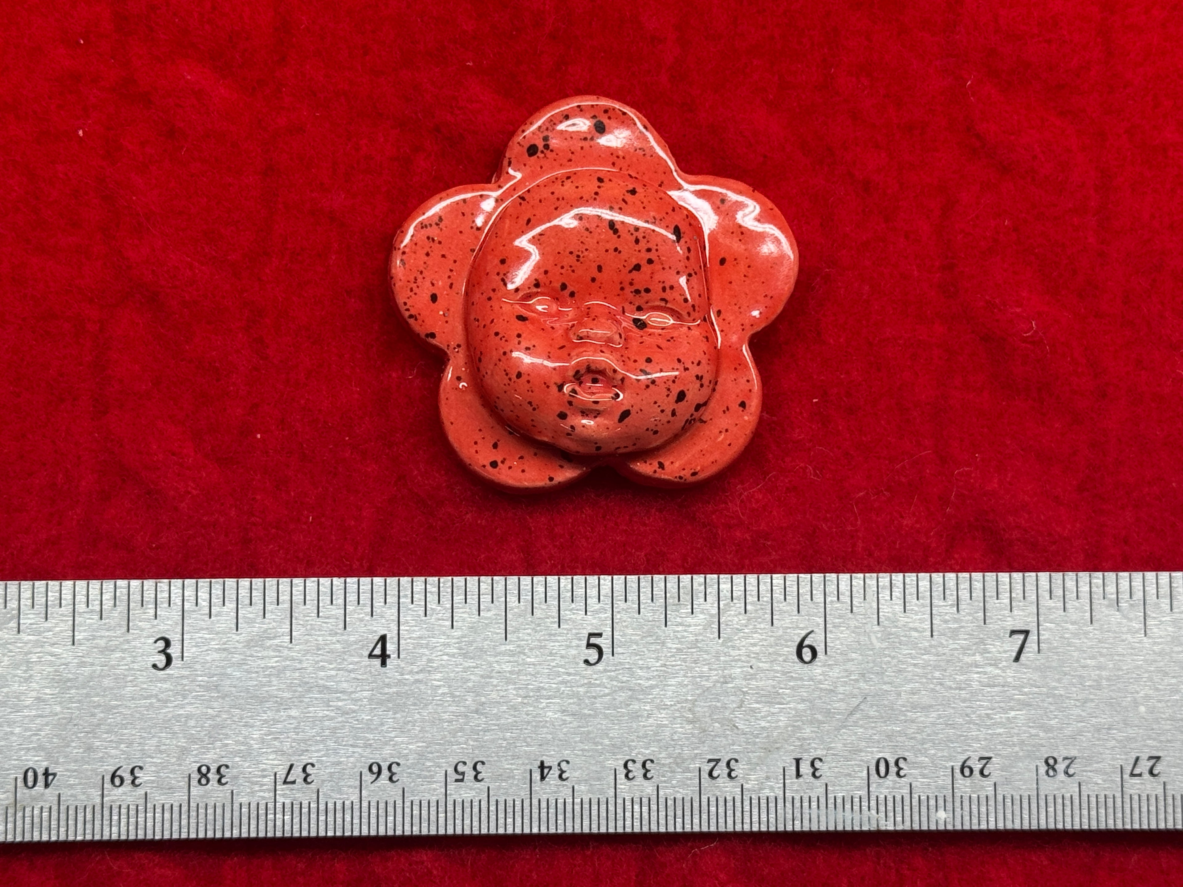 baby face magnet - red & black