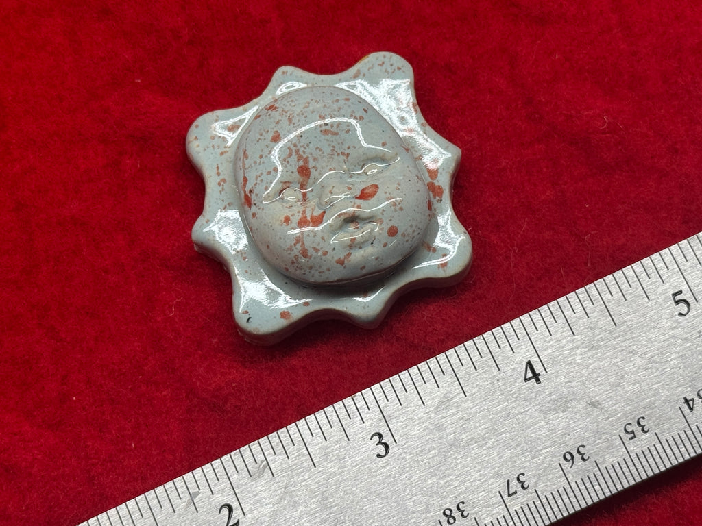 baby face magnet - blue & red