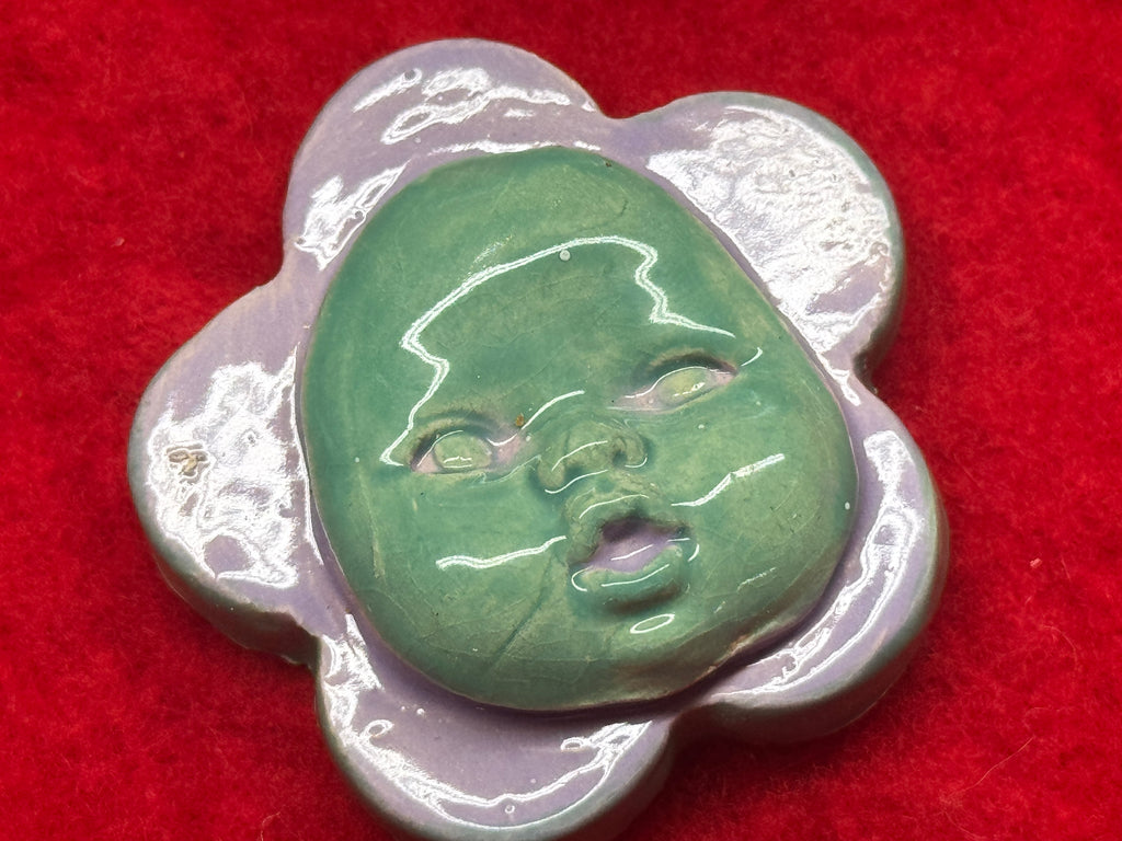 baby face magnet - purple & blue